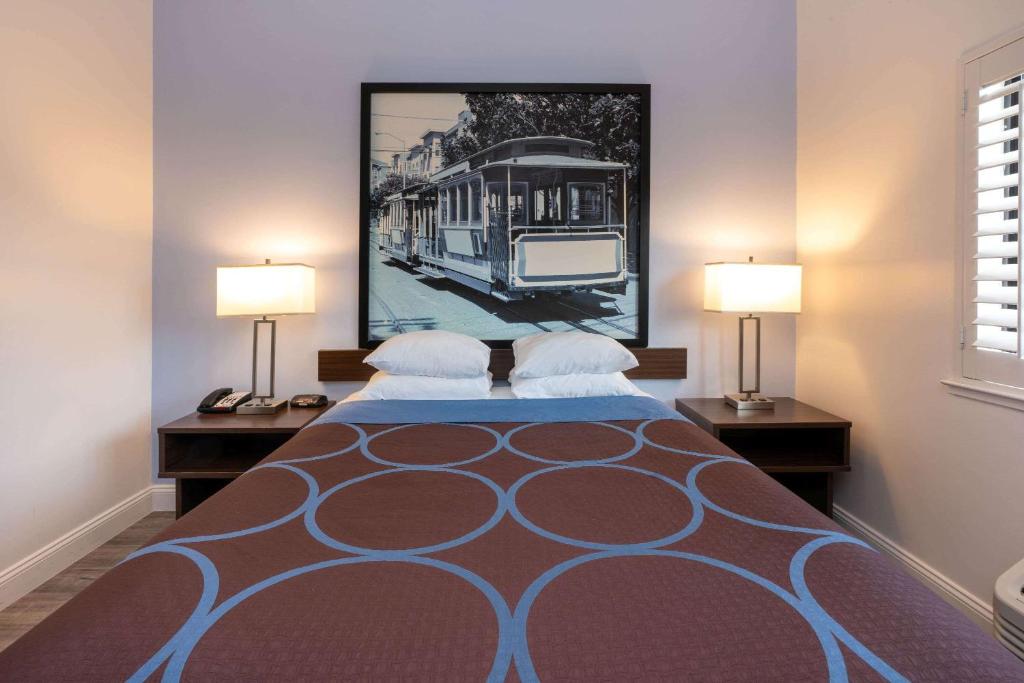 Room image 2
